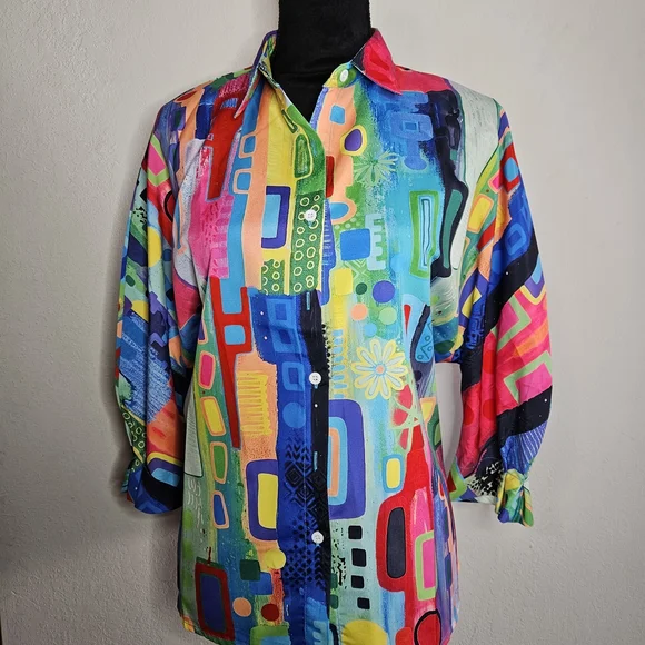New Abstract Multicolor Button-Down Shirt - Women - Picture 2 of 6